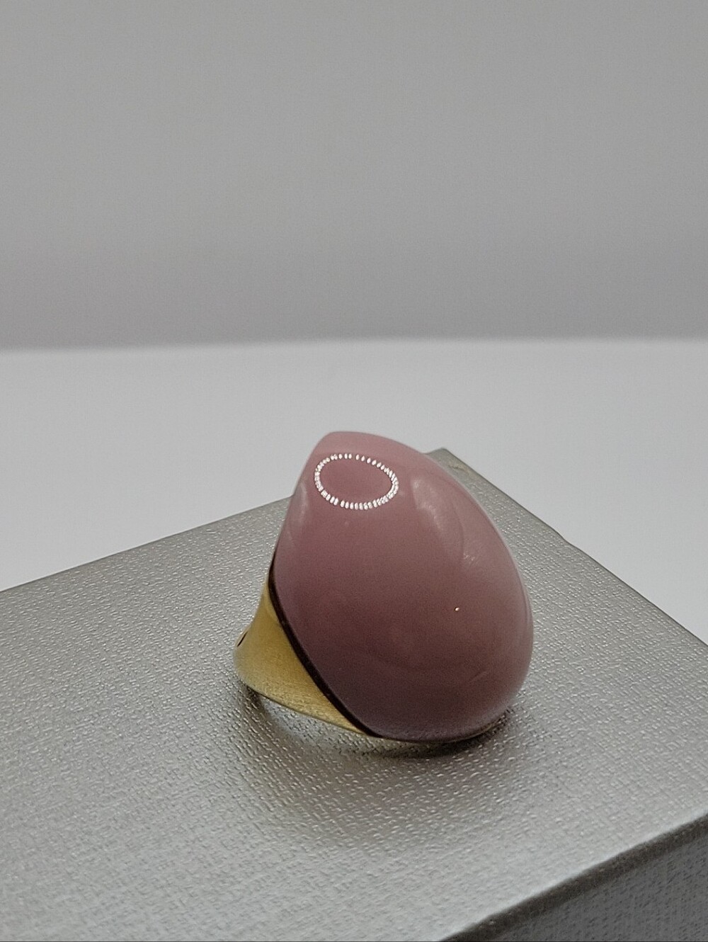 kate spade blush dome cocktail ring with gold band - Picture 2 of 7